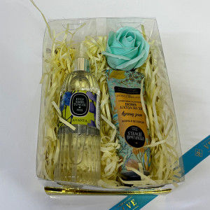 Pachet cadou Eyup,  apa de colonie 150ml Eyup Sabri-Tuncer,  crema de maini si de corp 50ml  Eyup Sabri-Tuncer, tradafir de sap, in cutie eleganta