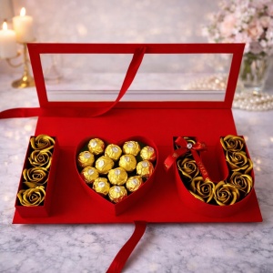 Pachet I Love You, cu 11 trandafiri din sapun și 13 praline Ferrero Rocher, roșu