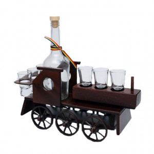 Pachet Minibar, suport din lemn in forma de tren cu sticla, 6 pahare si Grappa Bottega Fume