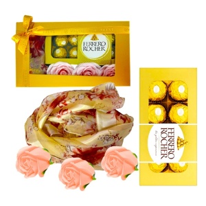 Pachet Scarf, cu 3 trandafiri de sapun, esarfa florala si praline Ferrero Rocher, Gold