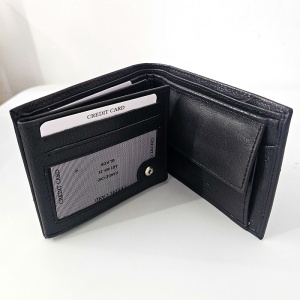Portofel barbati Textured Black, din piele naturala, compartimentat, Negru Mat, 12x10 cm - Img 4