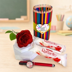 Set cadou pentru Invatatoare, cu creioane colorate, pix personalizat, trandafir rosu de sapun si Raffaello