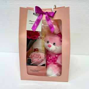 Set cadou Special Valentine, cu ursulet de plus 25cm, ciocolata Raffaello 90gr, cutie cu sertar, brosa, trandafir sapun roz, in punga cadou