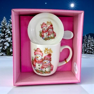 Set cana ceramica, farfurie si lingurita, Merry Christmas Pink Snowman, ambalata in cutie cu fereastra, 200ml - Img 2