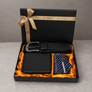 Set pentru barbati Diplomat Edition cu portofel si curea din piele ecologica neagra, cravata bleumarin si ac de cravata, in cutie eleganta - Img 3