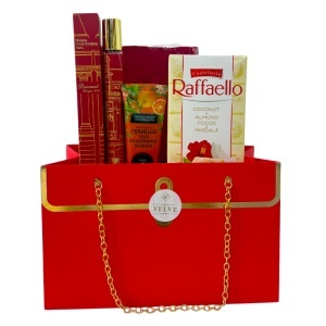 Set premium Luxury Red, cu esarfa rosie din matase, parfum M. F. Kurkdjian 35 ml, crema de maini si Raffaello, in cutie cadou tip geanta - Img 3