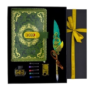 Set Regal Secret, cu agenda/jurnal inchidere cifru, stilou cu pana si suport, calimara si rezerve cerneala, Verde