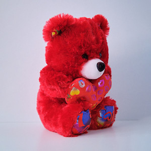 Ursulet de plus Coco, cu inimioara, inaltime 30cm, Rosu