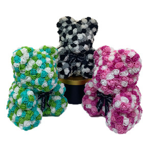 Ursulet Floral Triple color din Trandafiri spuma in cutie cadou, 40 cm, negru- alb- gri