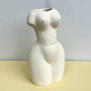 Vaza ceramica Naked, in forma de bust femeie, decoratiune artizanala, alb sidefat - Img 4