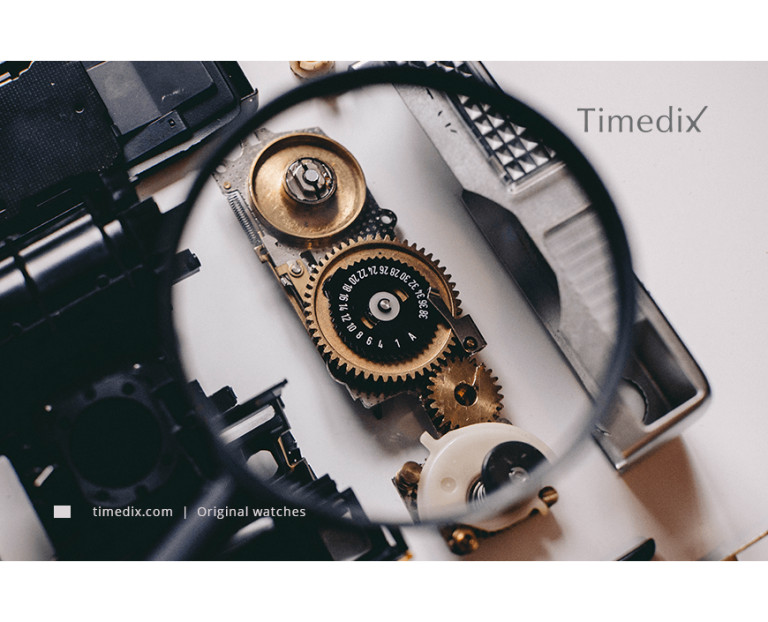 How do mechanical watches work