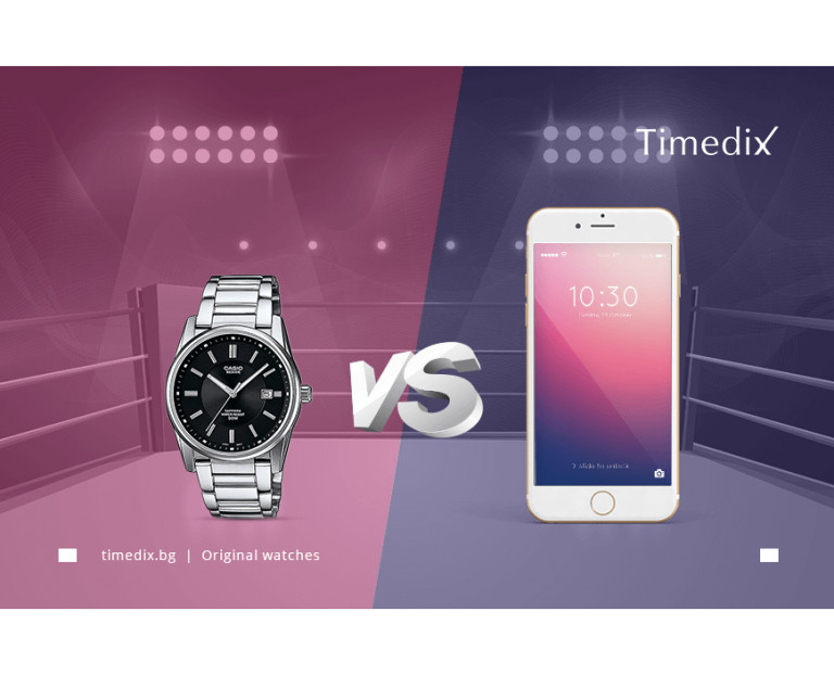 The war between the watch and the smartphone