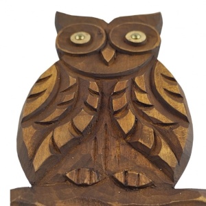Wooden Key Holder with a Choice of 2 Designs - Img 4