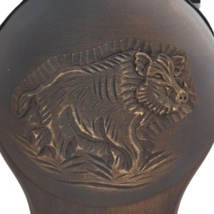 Wood-Carved Flask with Hunting Motifs and Built-In 200 ml Glass Container - Img 5