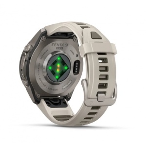 Garmin fēnix® 9 - 43 мм Titanium с Fog Grey силиконова каишка - Img 4