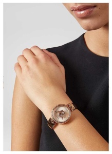 Versace VECQ00718 - Women's Watch - Img 4