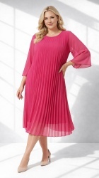 Rochie din voal, plisata, bust 122 cm, max.126 cm.