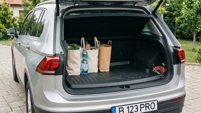 Tăvița de portbagaj – de ce este una dintre cele mai utile accesorii auto