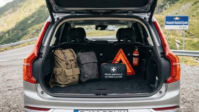 Top accesorii auto esențiale pentru drumuri lungi