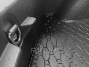 Tavita Portbagaj Toyota Corolla Hybrid din 2019 - 2026 Portbagaj Inferior, Caroserie Hatchback - Img 5