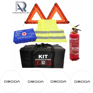 Kit Trusa siguranta rutiera auto, Omologat R.A.R, Valabilitate 5 ani, 1x Stingator cu manometru 1kg P1, 1x Trusa Medicala, 2x Triunghiuri,1x Geanta depozitare neagra, 4x Stickere auto Omoda