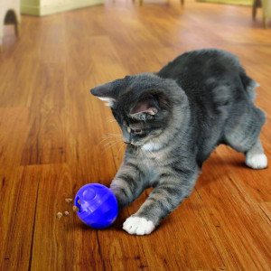 KONG Cat Treat Dispensing Ball - Img 3