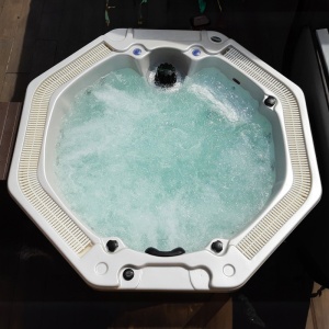 Jacuzzi de gradina alb, rotund exterior antracit PRO 107 pentru 6 persoane 220 x 200 x 97 cm - Img 4