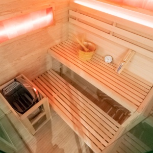 Sauna finlandeza cu temperatura inalta si soba Harvia 6kW pentru 4-5 persoane Lark 150 x 150 cm - Img 6
