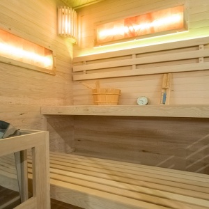 Sauna finlandeza cu temperatura inalta si soba Harvia 6kW pentru 4-5 persoane Lark 150 x 150 cm - Img 12