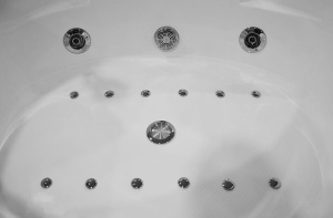 Cada de baie cu hidromasaj si SPA , dimensiune 140x140x65cm - Img 15