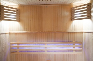 Sauna uscata finlandeza cu soba Harvia 2.3Kw MO-EN2, pereti izolati, 120 x 105 x 192 cm - Img 13