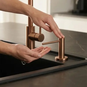 Dispenser detergent cu fixare pe chiuveta Rea DEX Brush Copper - Img 3