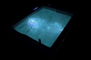Cada de baie SPA cu hidromasaj MO-1666, cu carcasa laterala 180 x 150 x 67 cm - Img 23