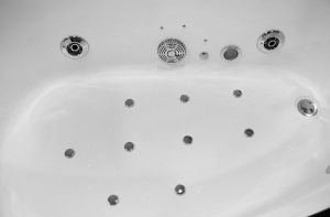 Cada baie cu hidromasa si SPA Black pentru o persoana, montaj stanga, 169 x 90 x 56 cm - Img 13