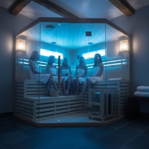 Sauna finlandeza la temperatura inalta cu aragaz KEMI6/Harvia 8KW pentru 5-6 persoane 200x200 cm - Img 14