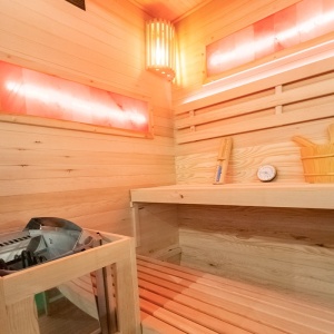 Sauna finlandeza neagra cu temperatura inalta Harvia 4.5kW, 140 x 150 cm pentru 3-4 persoane - Img 17