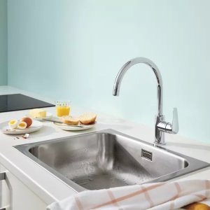 Baterie bucatarie Grohe Start Curve cu pipa pivotanta crom lucios - Img 1