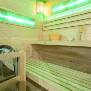 Sauna finlandeza cu temperatura inalta si soba Harvia 6kW pentru 4-5 persoane Lark 150 x 150 cm - Img 9