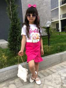 Compleu Barbie 3 piese pentru fetite fusta, tricou si curea, Roz