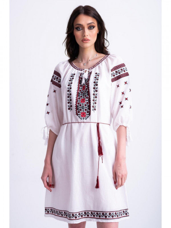 Rochie dama tip ie traditionala din bumbac alb cu broderie rosie
