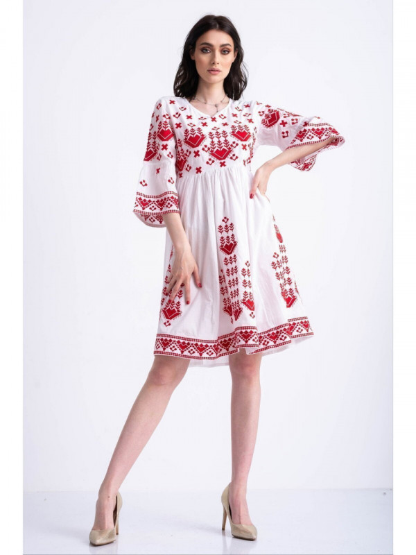 Rochie tip ie traditionala din bumbac alb cu model broderie rosie