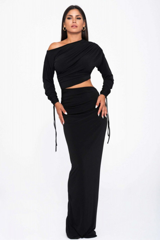 Rochie lunga neagra cu aspect drapat pentru dama