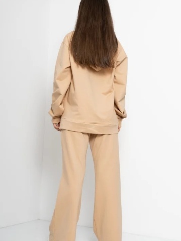 Trening dama COZY CUSTOM Oversize WKND bej cu 3 trandafiri albi -Evazat - Img 2