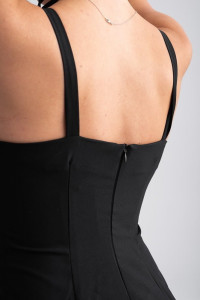 Rochie neagra simpla cu bretele si decupaje - Img 5