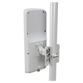 mANTBox ax 15s, antene 12dBi 2.4GHz, 15dBi 5GHz, 1 x Gigabit, 1 x SFP, PoE IN, WiFi6 - MikroTik L22UGS-5HaxD2HaxD-15S - Img 3