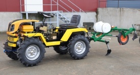 ProGARDEN Dispozitiv intindere folie si aplicare tratamente prin pulverizare, 110cm, 30L pentru minitractoare Campo T