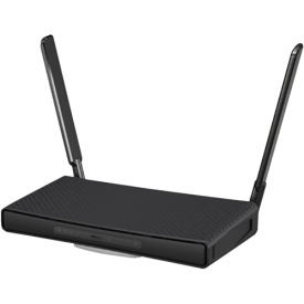 Router 4xGigabit, PoE IN/OUT, USB- MikroTik C53UiG+5HPaxD2HPaxD