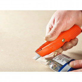 Stanley 0-10-189, cutter cu lama retractabila, 155 mm, latimea lamei 62 mm, blister - Img 2
