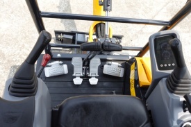 Mini excavator KSM U17 STAGE 5 Greutate operațională 1800 kg - Img 3
