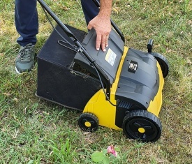 Scarificator aerator gazon 2-in-1 Texas MPC 1400, motor electric 1400W, sac 35 litri, latime lucru 32cm, reglaj central - Img 5